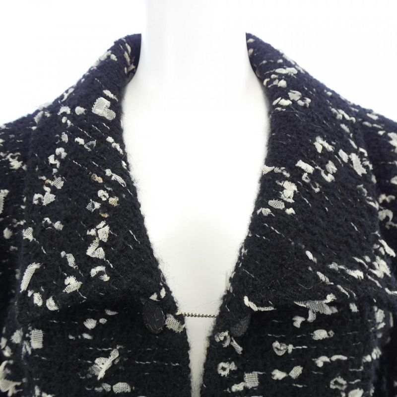 Vintage Chanel P20169v11530 02A Jacket