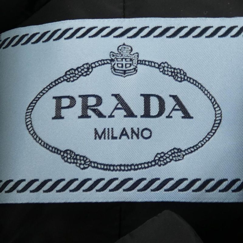 Prada 290837 S151 Q04 Coat