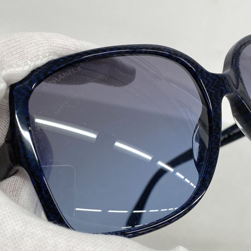 Chanel Sunglasses 5267-a Plastic Navy Silver Hardware Women's