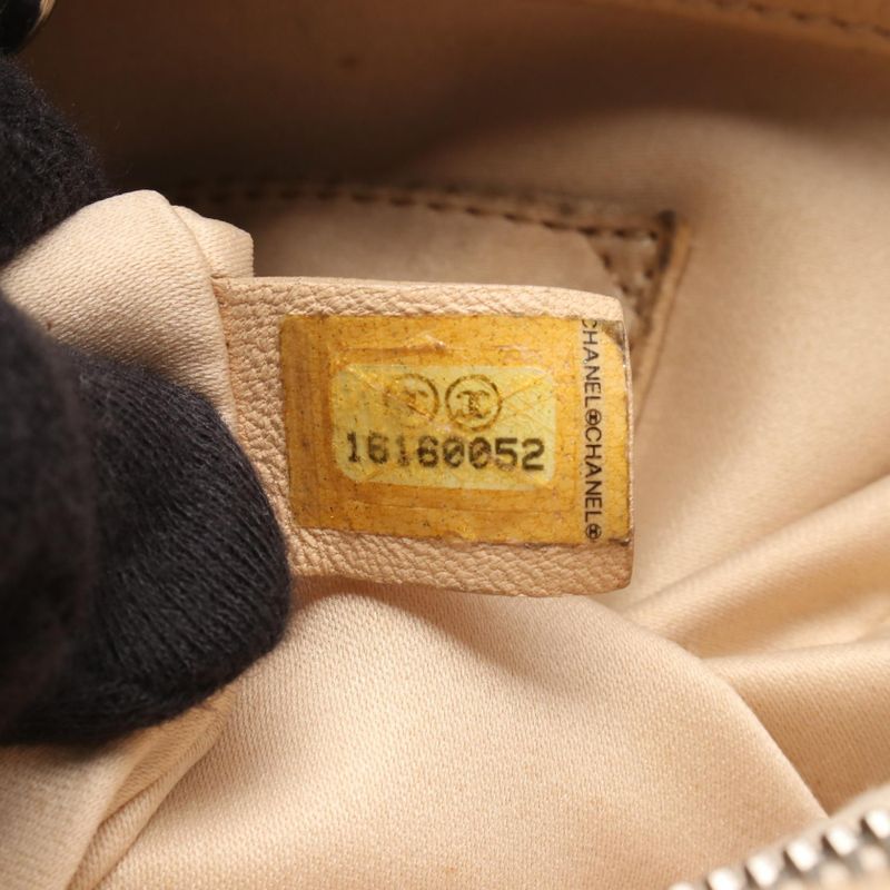 Chanel Tote Bag Matelasse Grand Shopping GST Cream Caviar Skin (grained Calf)