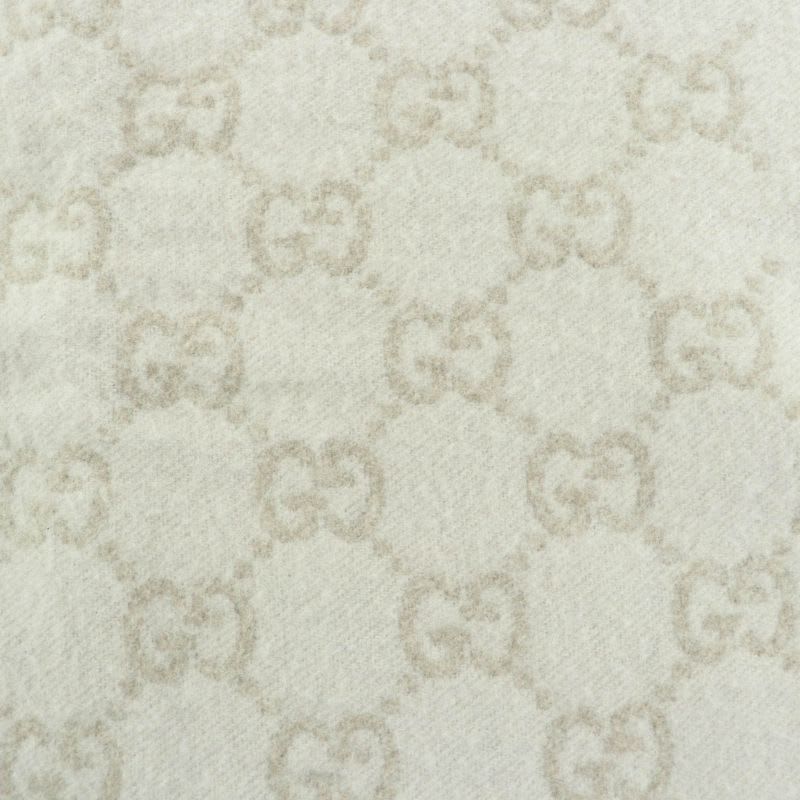 Gucci 100% Cashmere GG Pattern Current Item Muffler Beige 45190 cm Scarf