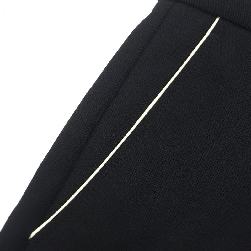 Gucci no-tuck Single Pants With Logo Patch Slacks Black 48