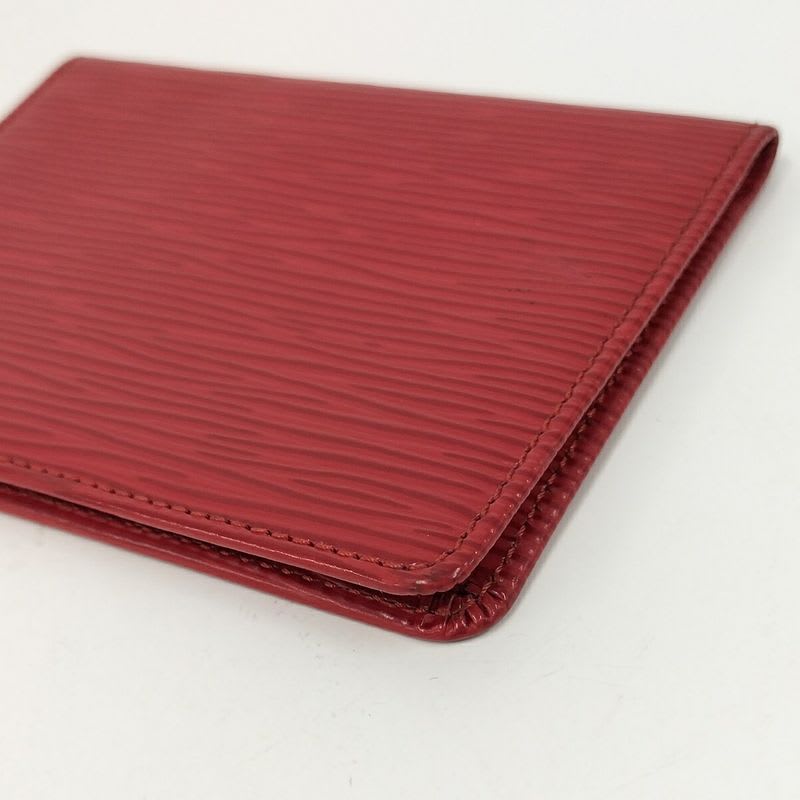 Louis Vuitton Porto 2 Cult Vertical Pass Case Epi Castilian Red