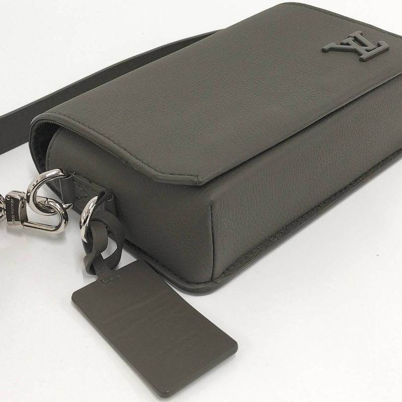 Louis Vuitton Aerogram Fastline Wearable Wallet