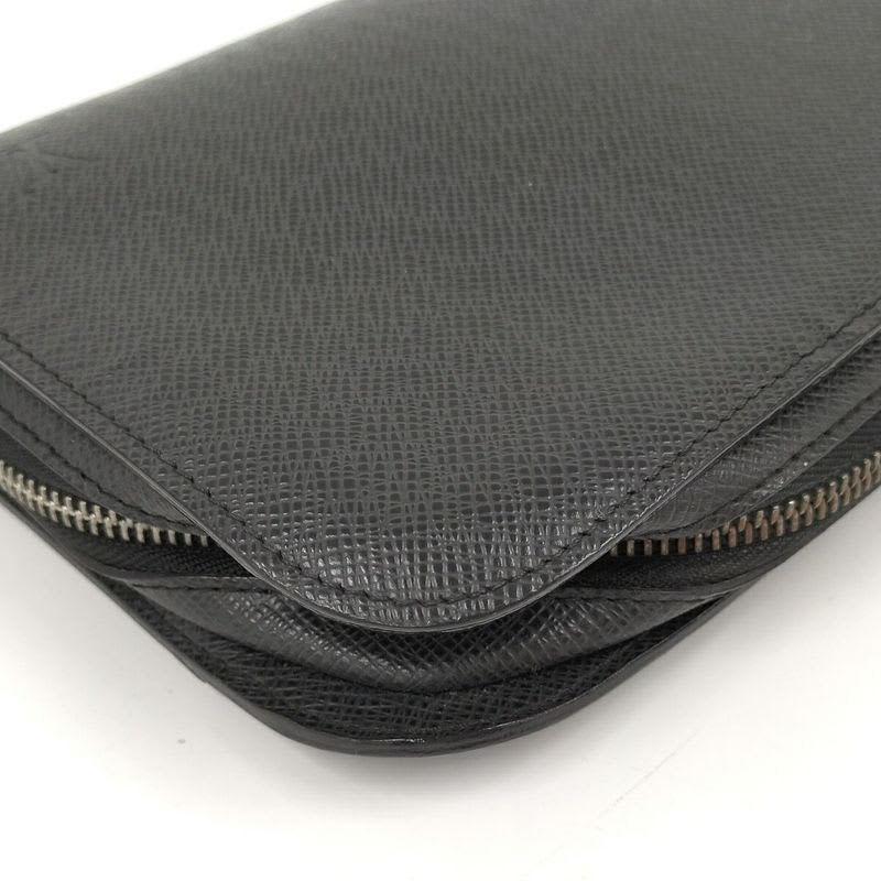 Louis Vuitton Baikal Second Bag Taiga Ardoise