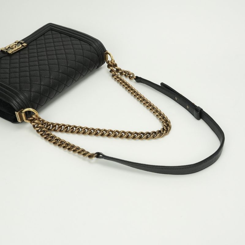 Chanel Boy Chanel Bag Shoulder Bag Caviar Skin Black Gold Hardware Chain