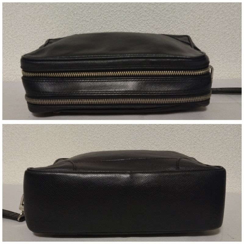 Louis Vuitton Pavel Taiga Ardoise Clutch