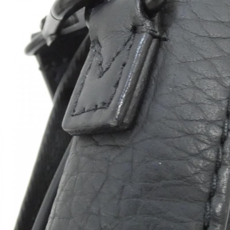 Louis Vuitton Taurillon Monogram S Rock Vertical Wearable Wallet