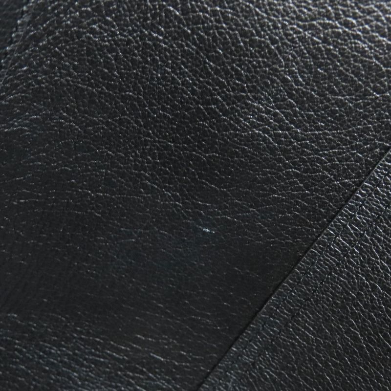 Louis Vuitton M52817 Cabas ・voyage Tote Bag Taurillon Leather Women's