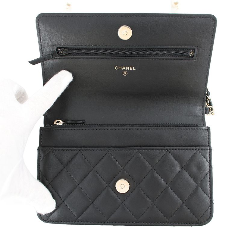 Chanel Chain Wallet Quilted Pearl CC Logo Lambskin