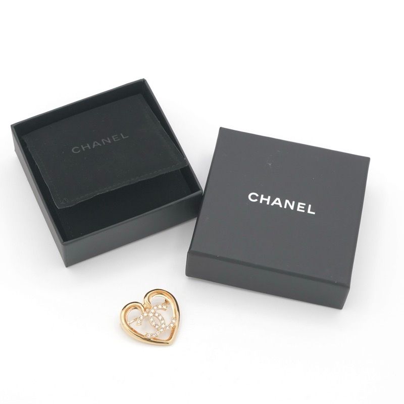 Chanel Brooch Corsage Gold Heart Here Mark Rhinestone
