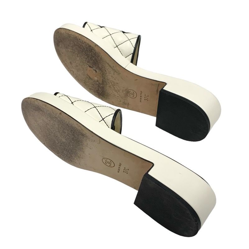 Chanel Sandals Shoes Lambskin White Black White Coco Mark Quilted Mules