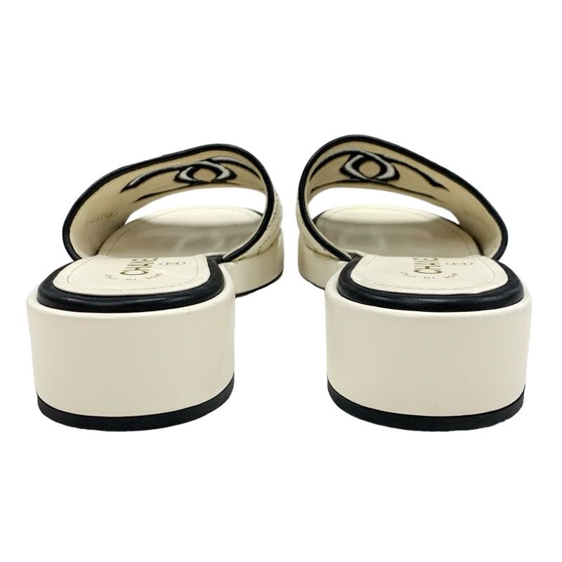 Chanel Sandals Shoes Lambskin White Black White Coco Mark Quilted Mules