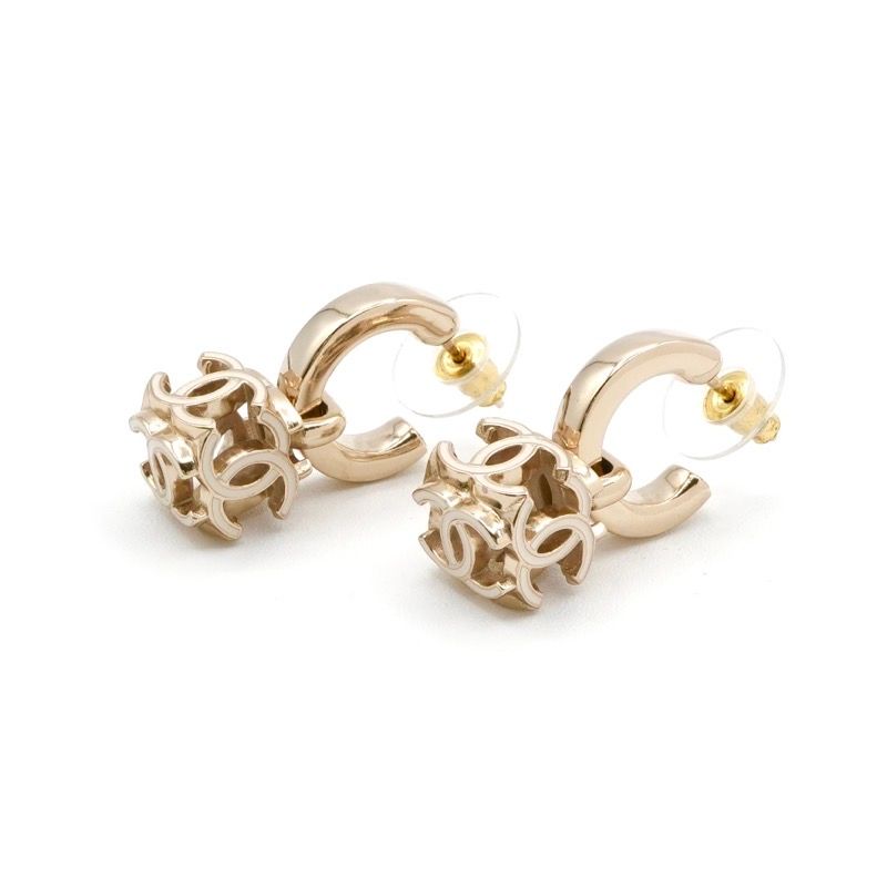 Chanel Earrings Chien Pangold White Cocomark Cube