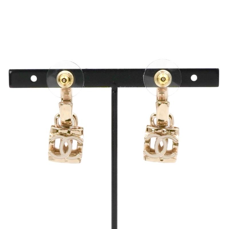 Chanel Earrings Chien Pangold White Cocomark Cube