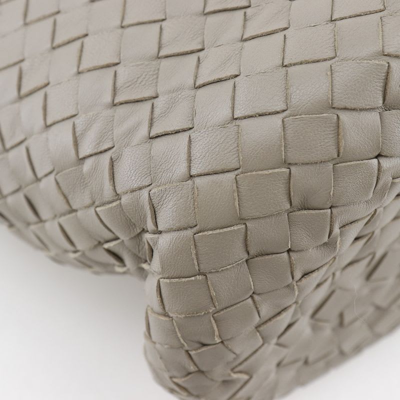 Bottega Veneta Bucket Shape Intrecciato Lambskin Gray Women's Shoulder Bag