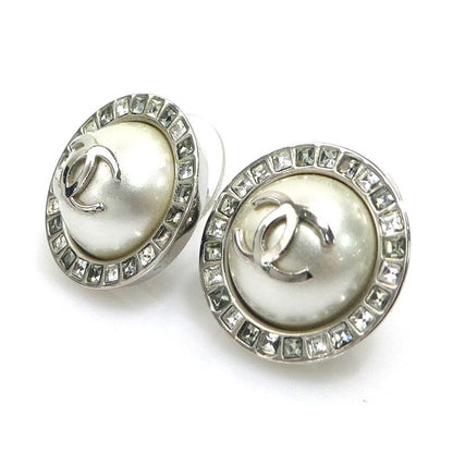 Chanel Earrings Here Mark