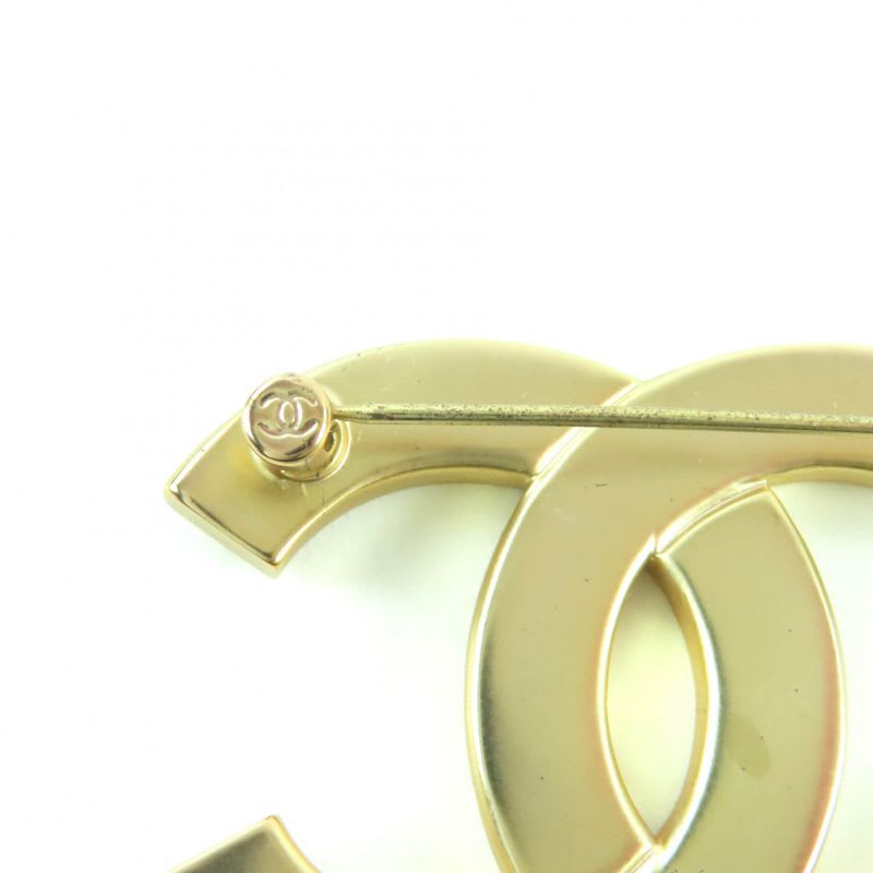 Chanel Chanel A21 C Rhinestone Brooch Gold Box Storage Bag