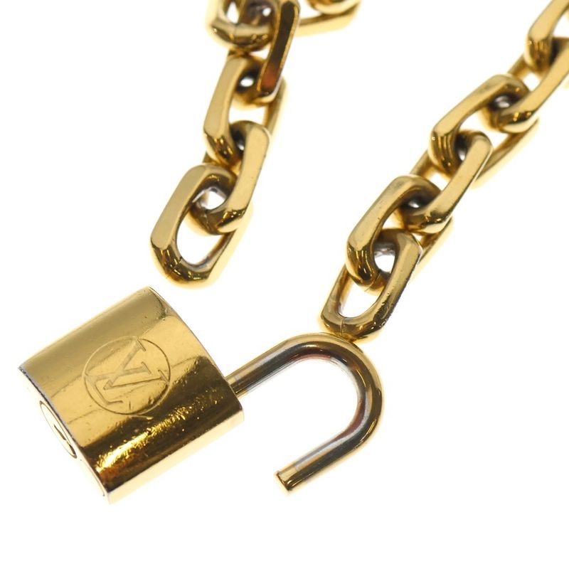 Louis Vuitton Collier LV Edge Cadena Necklace Gold Mp2993