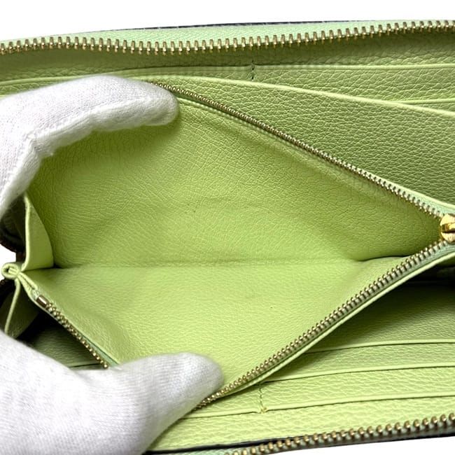 Gucci Round Zipper Long Wallet Light Green