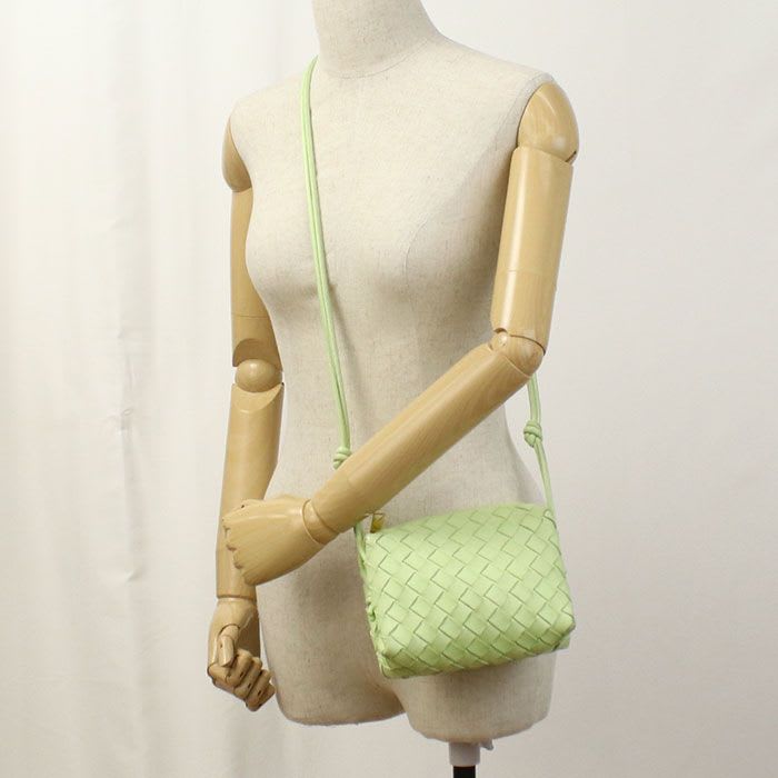 Bottega Veneta Intrecciato Shoulder Bag Leather Women's
