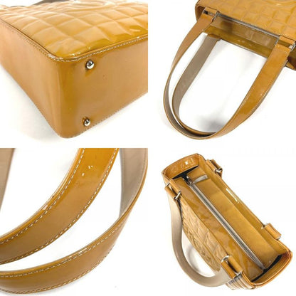 Chanel Chanel Shoulder Bag CC Logo Chocolate Bar Patent Leather Beige