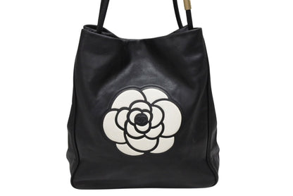 Chanel Camellia Logo Design Bag Black Leather Gold — view 2