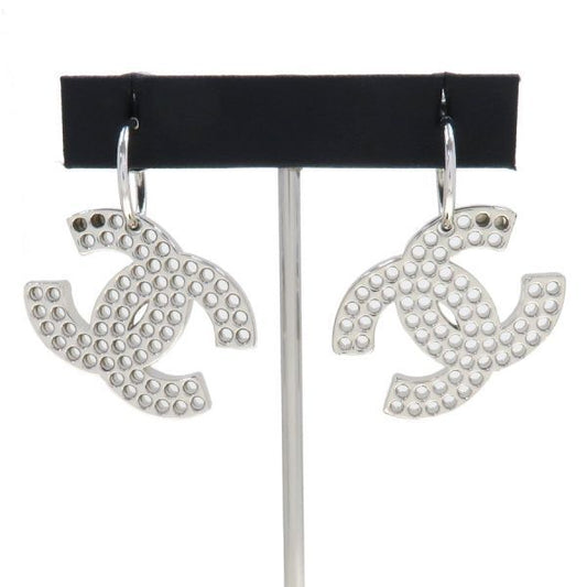 Chanel 03pearrings