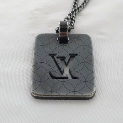 Louis Vuitton Pendentif PM Necklace