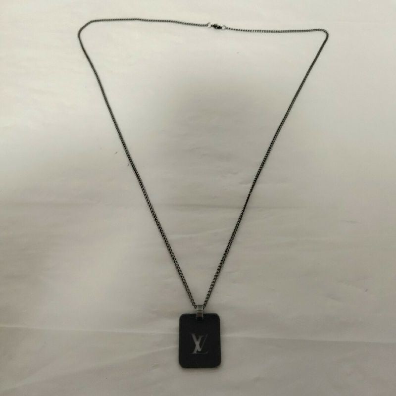 Louis Vuitton Pendentif PM Necklace