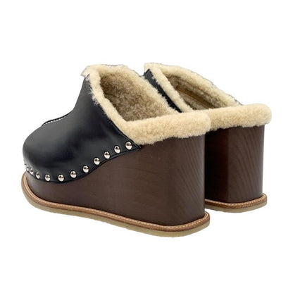 Unused Hermes Earth Sandals Shoes Leather Shearling Wood Black Sabot Mule Studs