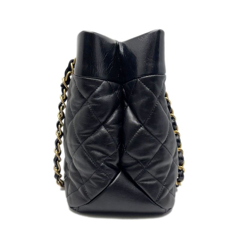 Chanel Quilted CC Logo Chainto Bag Lambskin Black Gold