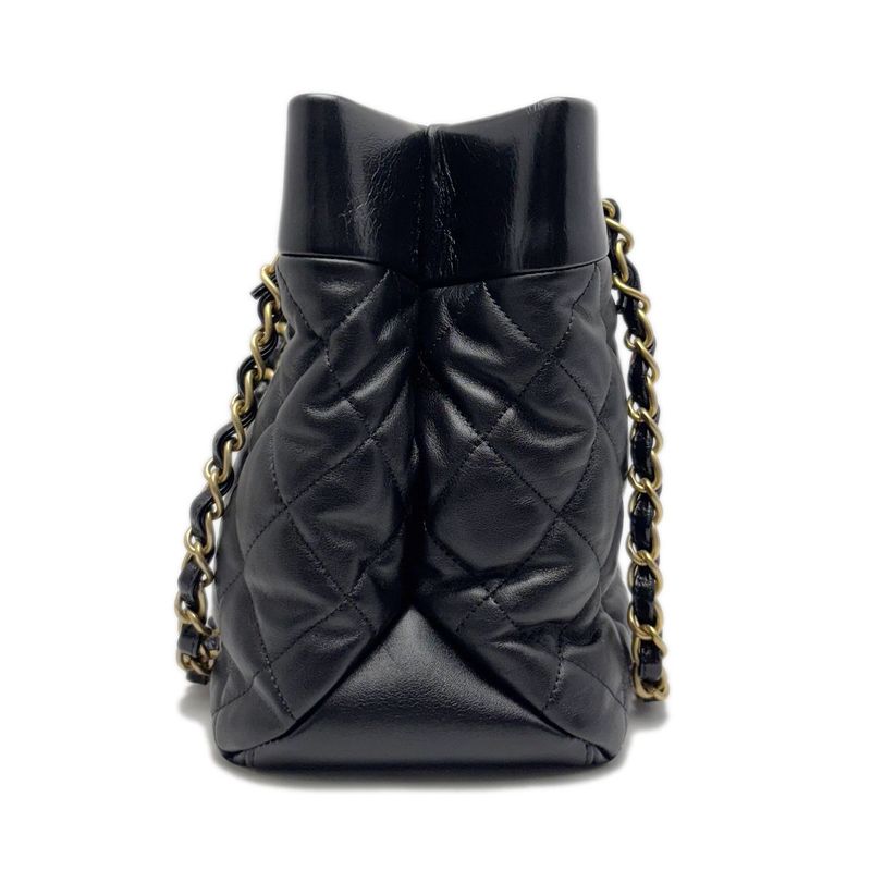 Chanel Quilted CC Logo Chainto Bag Lambskin Black Gold