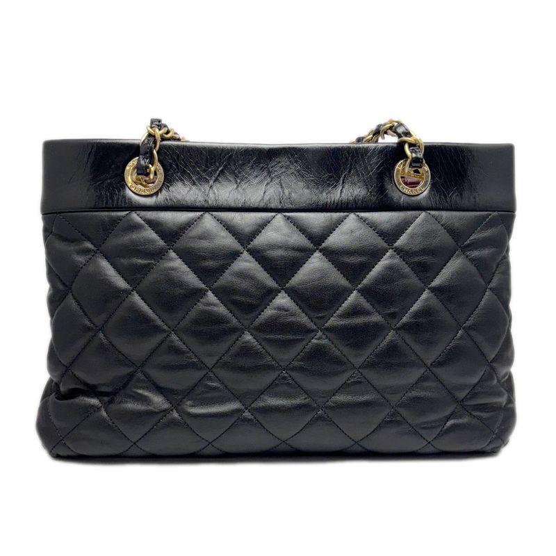 Chanel Quilted CC Logo Chainto Bag Lambskin Black Gold