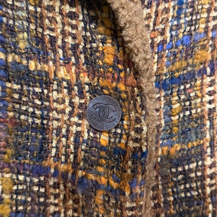 Chanel Teddy Boa Collar Mixed Tweed CC Logo Button 38 Coat Brown