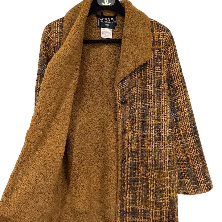 Chanel Teddy Boa Collar Mixed Tweed CC Logo Button 38 Coat Brown
