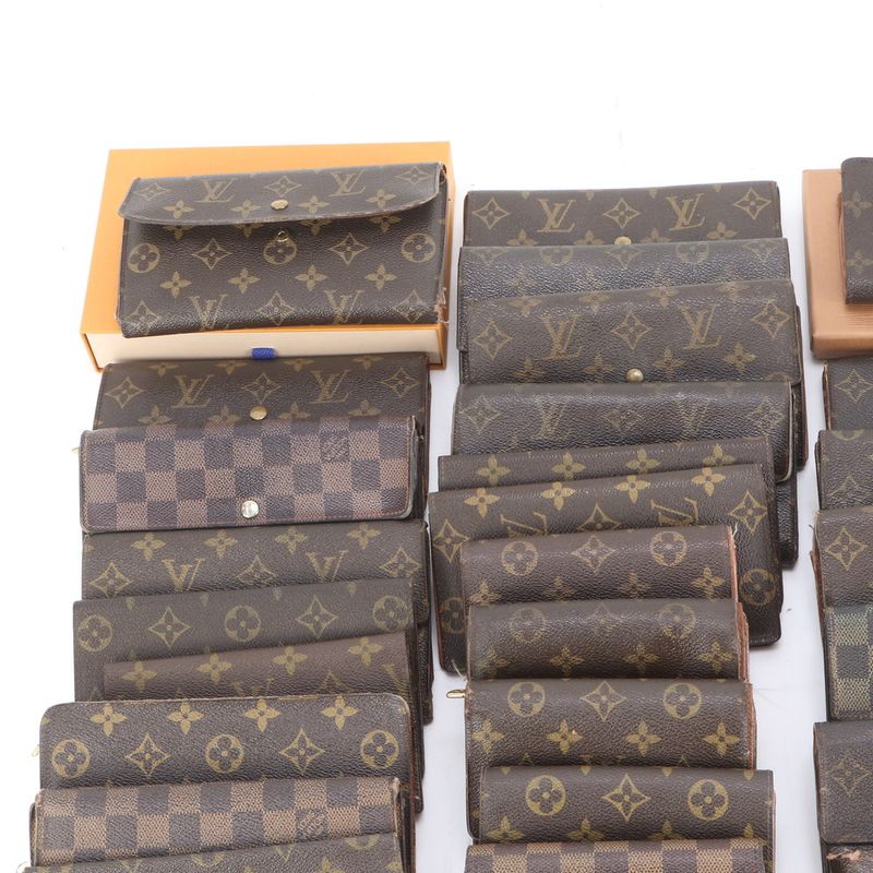 Summary 40-piece Set Louis Vuitton Monogram Damier Epi Leather Long Wallet