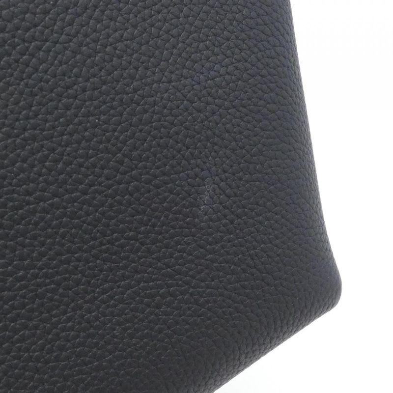 Louis Vuitton Pulse Wearable Wallet Shoulder Bag