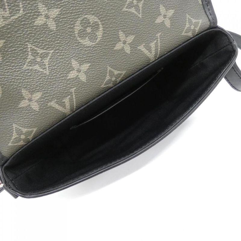 Louis Vuitton Pulse Wearable Wallet M12618 Shoulder Bag