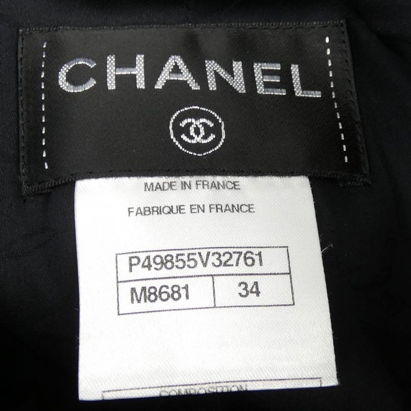 Chanel P49855v32761 Coat