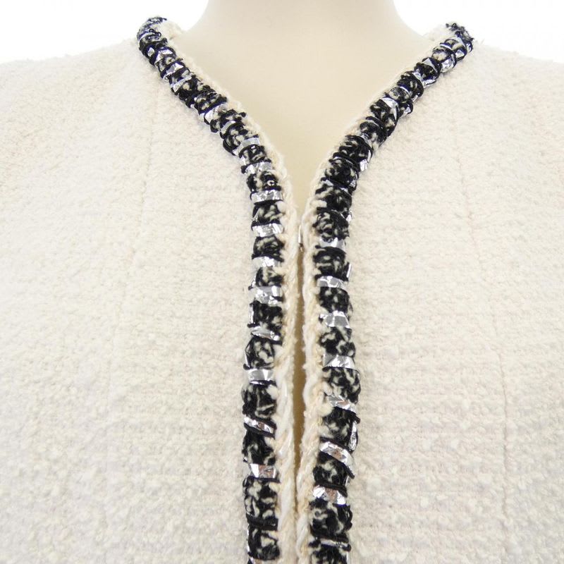 Chanel no Collar Jacket