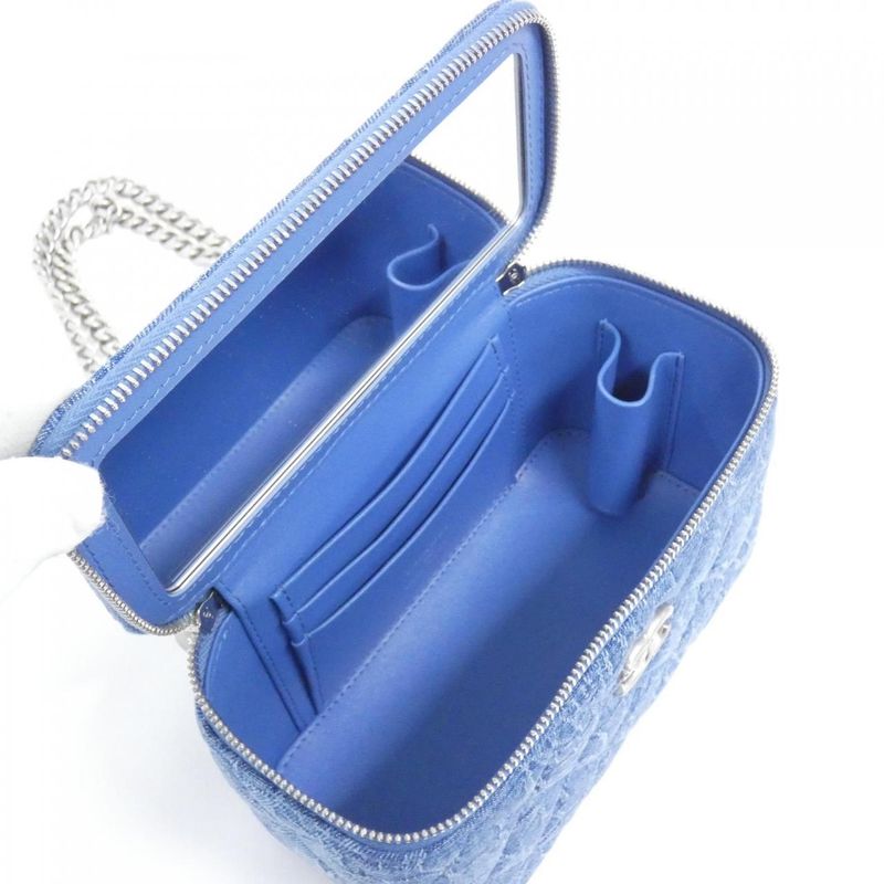 Chanel Ap3204 Shoulder Bag