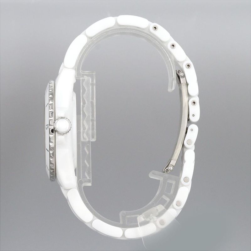 Chanel J12 Caliber 12.1 38mm (1.50in) Ceramic H5700 Ceramic Automatic Winding