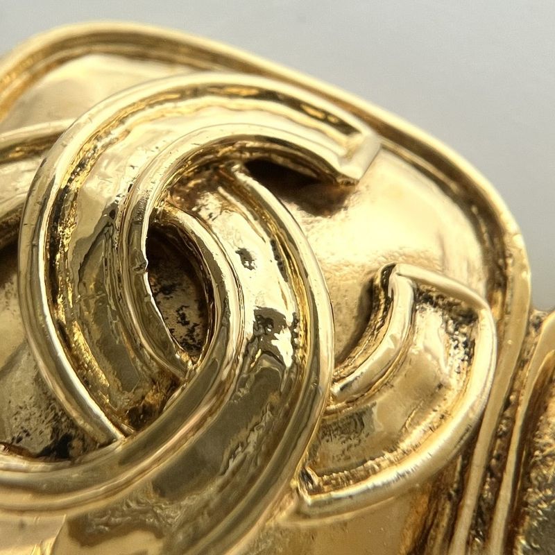 Chanel Brooch Ladies Coco Mark Square Vintage Accessory - Chanel GP 94P Gold