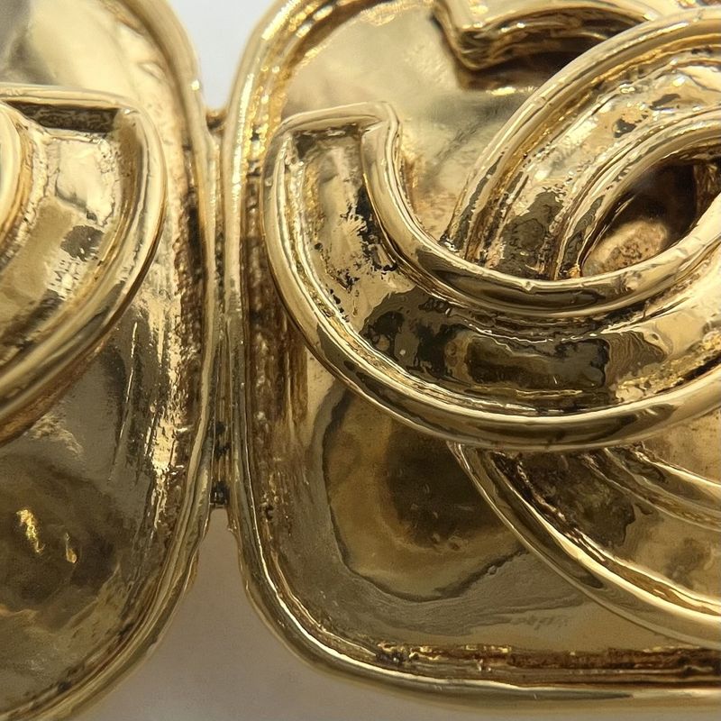 Chanel Brooch Ladies Coco Mark Square Vintage Accessory - Chanel GP 94P Gold