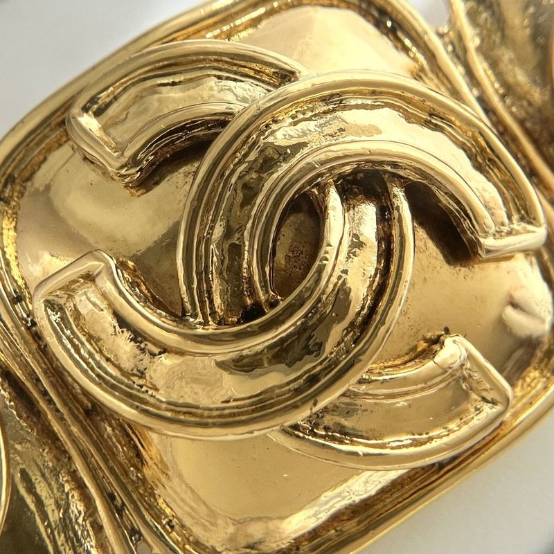 Chanel Brooch Ladies Coco Mark Square Vintage Accessory - Chanel GP 94P Gold