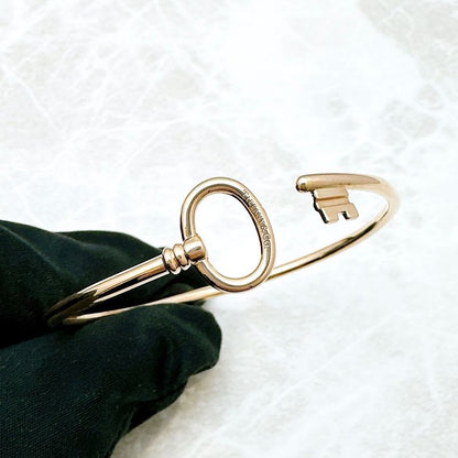 Tiffany & Co Oval Key Pink Gold Bracelet Approx 15 cm