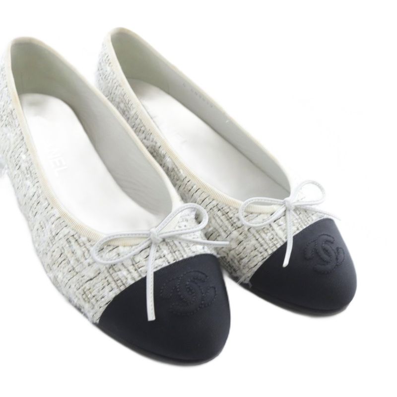 Chanel Ballerina Shoes Flat Cap Toe Here Mark Tweed 37.5c ​​white Black G02819