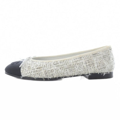 Chanel Ballerina Shoes Flat Cap Toe Here Mark Tweed 37.5c ​​white Black G02819