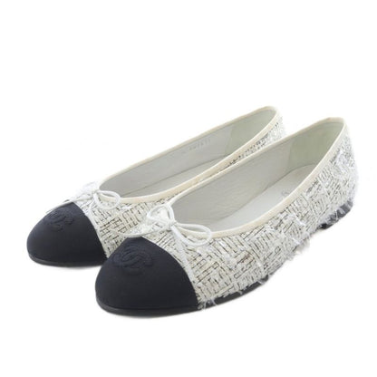 Chanel Ballerina Shoes Flat Cap Toe Here Mark Tweed 37.5c ​​white Black G02819